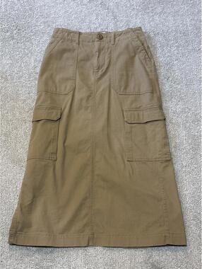 Universal Threads Tan Cargo Pocket Midi Skirt